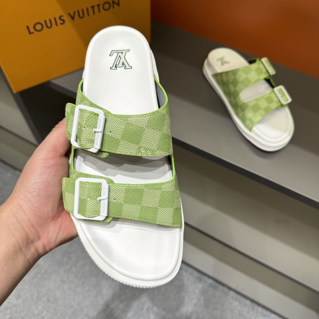 Louis Vuitton Slippers